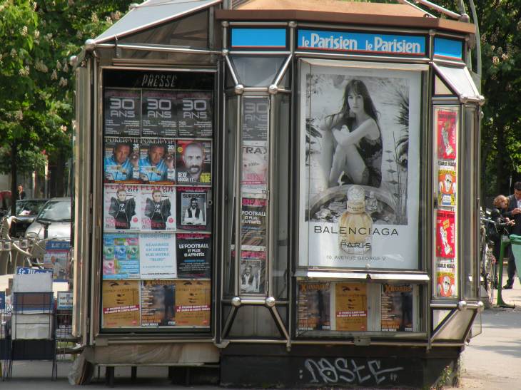  kiosque à journaux, mai 2010